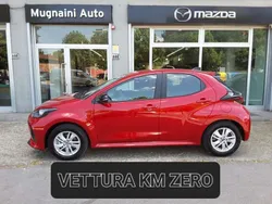 Formal red met Nuova 2025 Mazda 2 Center-Line Due volumi | 18.900 € (Buon prezzo)