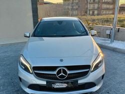 Usata 2017 Mercedes A180 Tre volumi | 17.000 € (Cara)