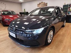 Other Usata 2020 VW Golf VIII Life Tre volumi | 18.590 € (Buon prezzo)