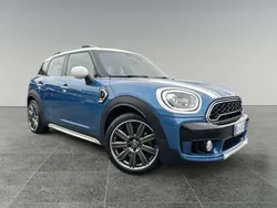 Azzurro/tetto bianco Usata 2020 Mini Cooper SD Countryman Hype SUV | 25.690 € (Buon prezzo)