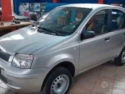 Grigio Usata 2007 Fiat Panda 4x4 Due volumi | 7500 € (Molto cara)