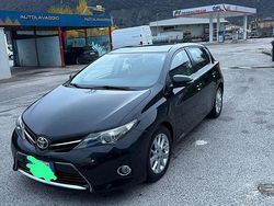 Usata 2013 Toyota Auris Tre volumi | 4000 €
