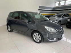 Grigio Usata 2015 Opel Meriva Cosmo Monovolume | 6700 € (Buon prezzo)