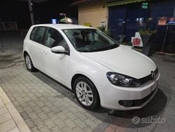 Bianco Usata 2010 VW Golf VI Highline Due volumi | 6900 € (Buon prezzo)