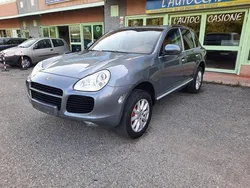 Grigio(met.) Usata 2003 Porsche Cayenne Turbo SUV | 19.000 € (Molto cara)