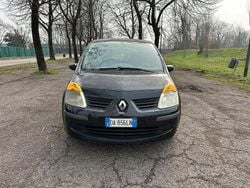 Nero Usata 2006 Renault Modus Monovolume | 2500 €