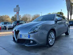 Grigio Usata 2016 Alfa Romeo Giulietta Super Due volumi | 7900 € (Buon prezzo)