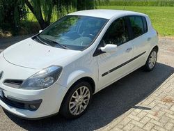 Bianco Usata 2009 Renault Clio III Due volumi | 2500 € (Buon prezzo)