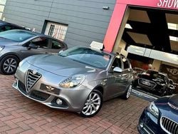 Grigio Usata 2015 Alfa Romeo Giulietta Distinctive Tre volumi | 6200 € (Buon prezzo)