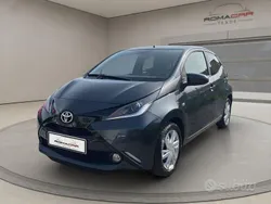 Grigio Usata 2018 Toyota Aygo Business Edition Due volumi | 8890 € (Ottimo prezzo)