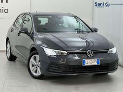 Grigio Usata 2022 VW Golf Life Tre volumi | 19.500 € (Buon prezzo)