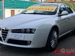 Bianco Usata 2009 Alfa Romeo 159 Distinctive Tre volumi | 3990 € (Buon prezzo)