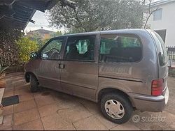 Grigio Usata 1999 Nissan Serena Monovolume | 3000 €