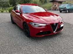 Rosso Usata 2019 Alfa Romeo Giulia Tech Edition Tre volumi | 24.500 € (Buon prezzo)