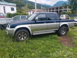 Nero Usata 2005 Mitsubishi L200 Pick-up | 3900 €