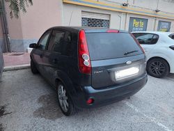 Grigio Usata 2006 Ford Fiesta Tre volumi | 1500 € (Super prezzo)