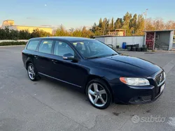 Blu Usata 2007 Volvo V70 Momentum Station wagon | 1850 € (Buon prezzo)