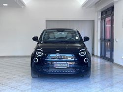 Nero Usata 2022 Fiat 500e La Prima Tre volumi | 14.990 € (Buon prezzo)