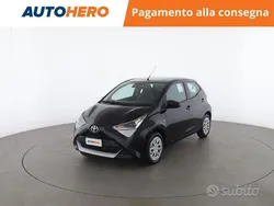 Nero Usata 2021 Toyota Aygo Cool Due volumi | 12.599 € (Buon prezzo)
