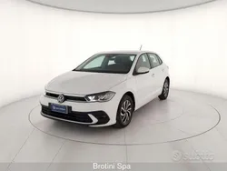 Grigio Usata 2022 VW Polo Life Tre volumi | 14.200 € (Ottimo prezzo)