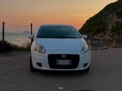 Usata 2008 Fiat Grande Punto Due volumi | 2500 € (Buon prezzo)