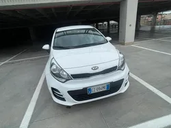 Usata 2015 Kia Rio 2 Tre volumi | 5300 € (Buon prezzo)