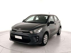 Grigio Usata 2018 Kia Rio Active Tre volumi | 10.400 € (Buon prezzo)