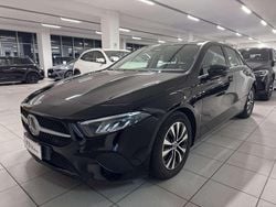 Nero Usata 2023 Mercedes A180 Advanced Tre volumi | 29.900 € (Buon prezzo)
