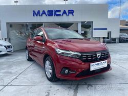 Rosso Usata 2022 Dacia Sandero Comfort Tre volumi | 10.900 € (Ottimo prezzo)