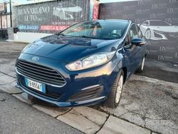 Blu Usata 2015 Ford Fiesta Tre volumi | 6499 € (Buon prezzo)