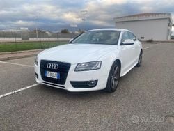 Bianco Usata 2011 Audi A5 Advanced Coupé | 11.500 € (Buon prezzo)