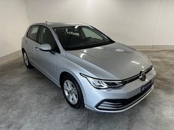Grigio Usata 2020 VW Golf VIII Life Tre volumi | 20.000 € (Cara)