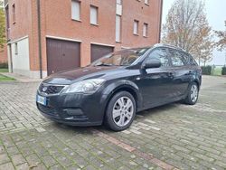 Usata 2010 Kia Ceed EX Due volumi | 5500 € (Cara)