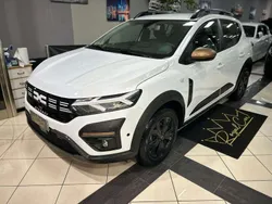 Bianco Usata 2024 Dacia Sandero Extreme Due volumi | 16.800 € (Buon prezzo)