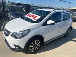 Bianco Usata 2018 Opel Karl Rocks Due volumi | 8500 € (Buon prezzo)