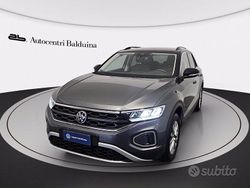 Grigio indyum/tetto nero Usata 2022 VW T-Roc Life SUV | 21.500 € (Buon prezzo)