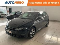 Grigio Usata 2020 VW Polo Comfortline Tre volumi | 13.999 € (Buon prezzo)