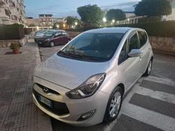 Argento Usata 2013 Hyundai ix20 Style Due volumi | 6200 € (Buon prezzo)