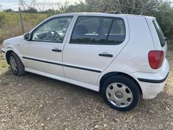 Usata 2000 VW Polo Tre volumi | 850 € (Super prezzo)