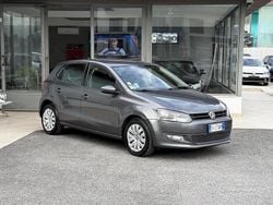 Grigio Usata 2011 VW Polo Tre volumi | 7900 € (Buon prezzo)