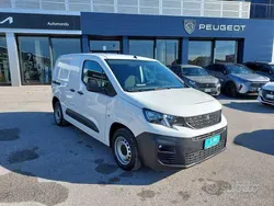 Bianco Usata 2020 Peugeot Partner Premium Monovolume | 12.900 € (Buon prezzo)