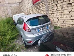 Grigio Usata 2015 Ford Fiesta Due volumi | 2600 € (Super prezzo)