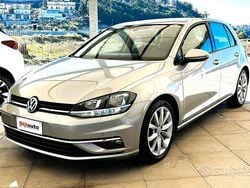 Grigio Usata 2017 VW Golf Highline Tre volumi | 13.890 € (Buon prezzo)