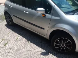 Argento Usata 2006 Renault Modus Monovolume | 1800 € (Buon prezzo)