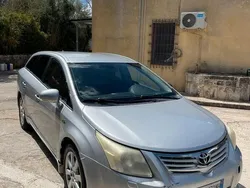 Usata 2010 Toyota Avensis Station wagon | 2700 € (Buon prezzo)