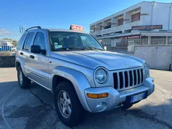 Argento Usata 2004 Jeep Cherokee Limited SUV | 5900 € (Cara)