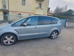 Grigio Usata 2009 Ford S-MAX S Monovolume | 3500 € (Buon prezzo)