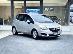 Argento Usata 2016 Opel Meriva Monovolume | 8800 € (Cara)