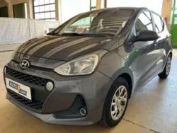 Grigio Usata 2017 Hyundai i10 Due volumi | 8500 € (Buon prezzo)