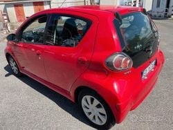 Rosso Usata 2014 Toyota Aygo Connect Style Due volumi | 5900 € (Super prezzo)